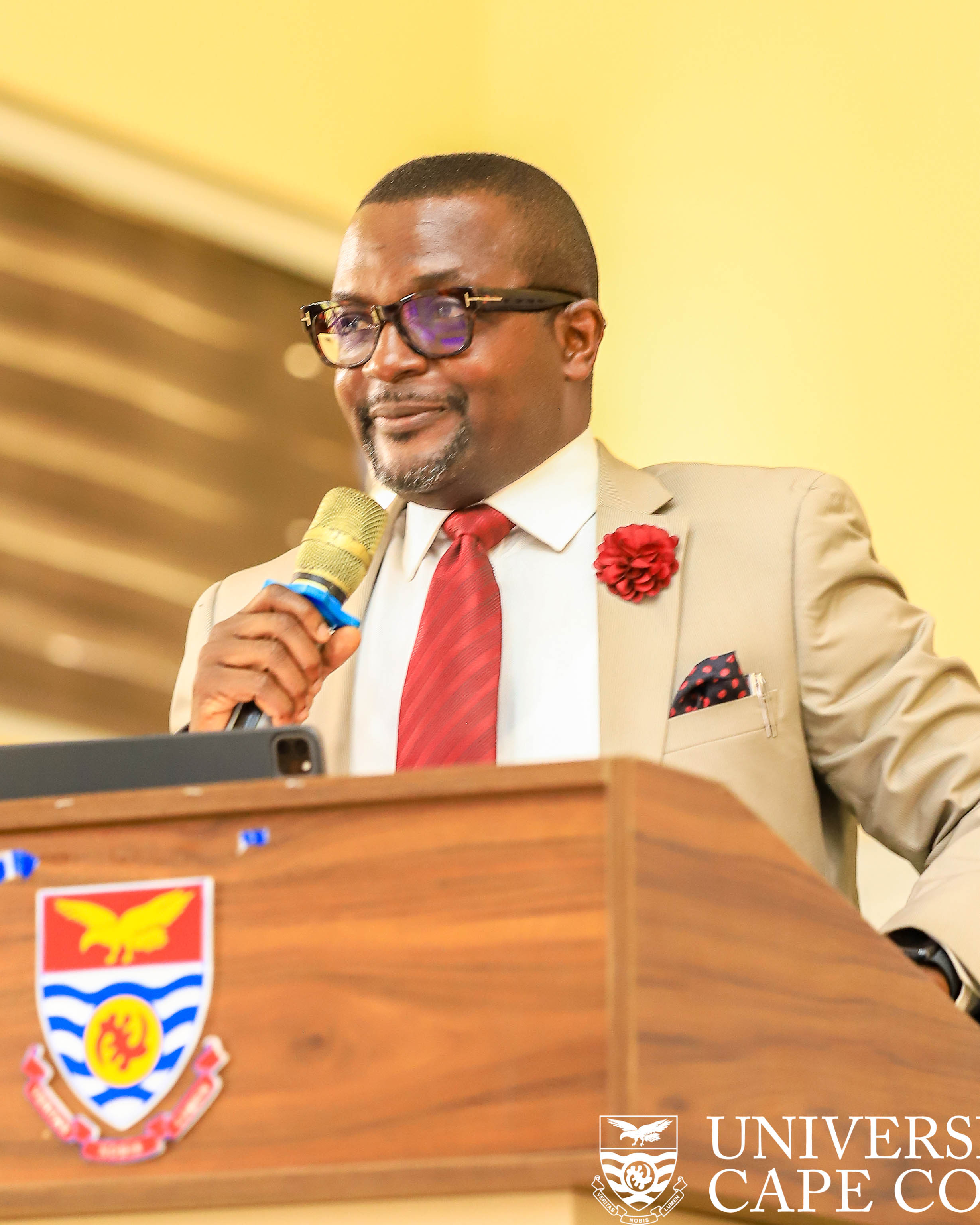 Pharm. Dr, Isaac Adupong delivering the keynote address